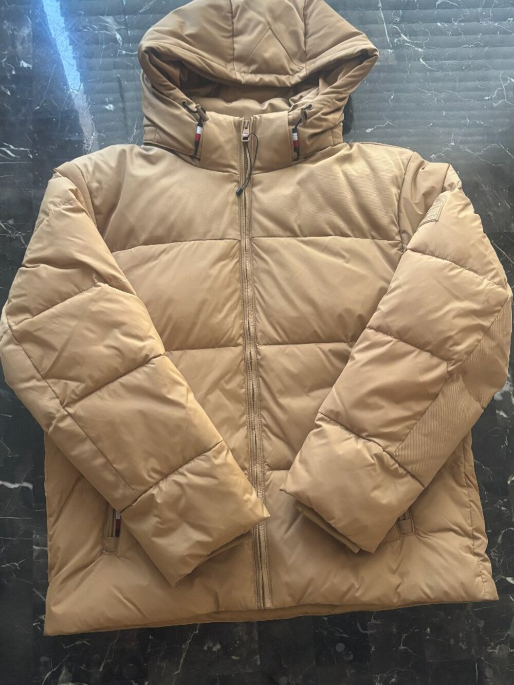 beige tommy hillfiger puffer